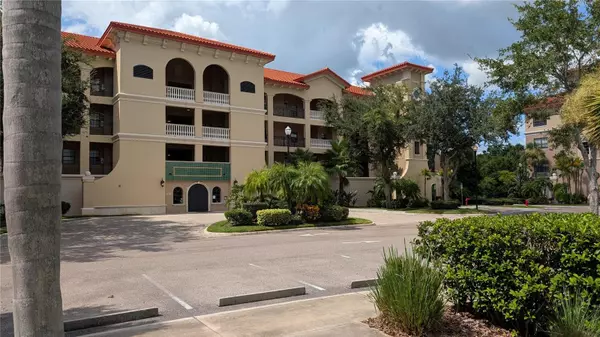 Lakewood Ranch, FL 34202,7612 LAKE VISTA CT #208