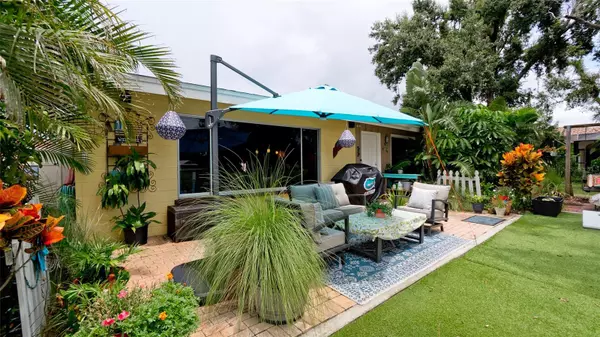 Sarasota, FL 34243,836 MAGELLAN DR