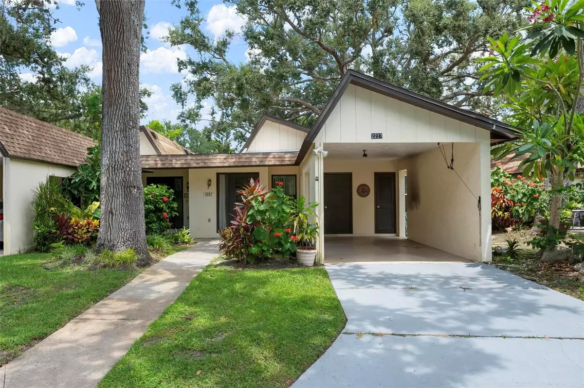 Sarasota, FL 34231,2227 CIRCLEWOOD DR #52