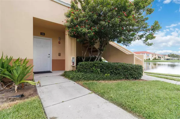 Sarasota, FL 34237,1005 VILLAGIO CIR #108