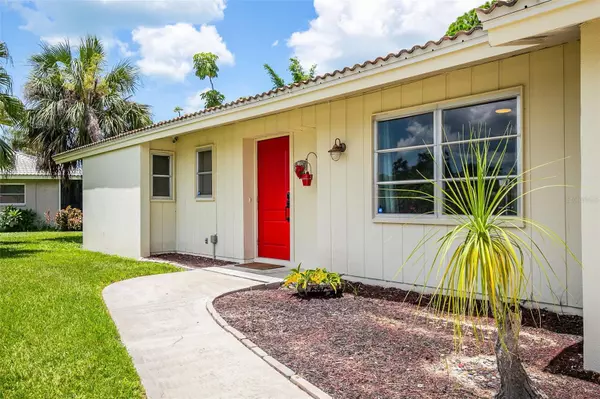 7460 MARIANA DR, Sarasota, FL 34231