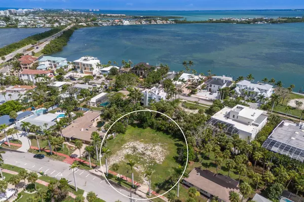 204 N ADAMS DR, Sarasota, FL 34236