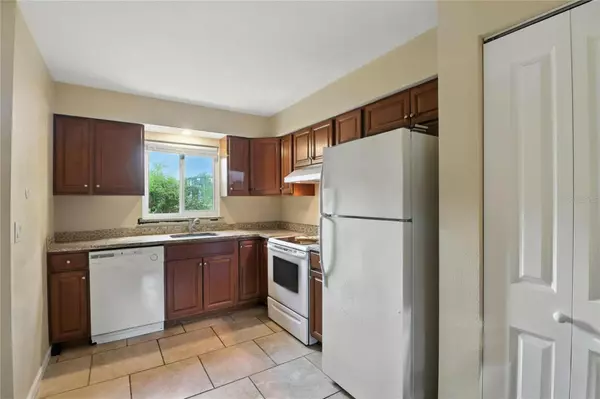 Sarasota, FL 34237,2304 RINGLING BLVD #100