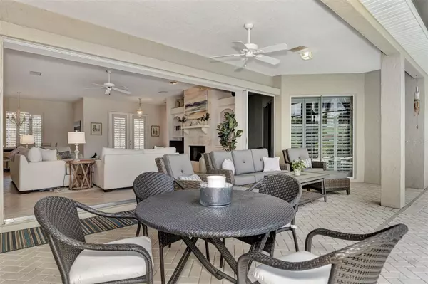 Venice, FL 34292,383 CEDARBROOK CT