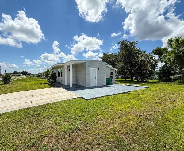 Port Charlotte, FL 33952,21203 MEEHAN AVE