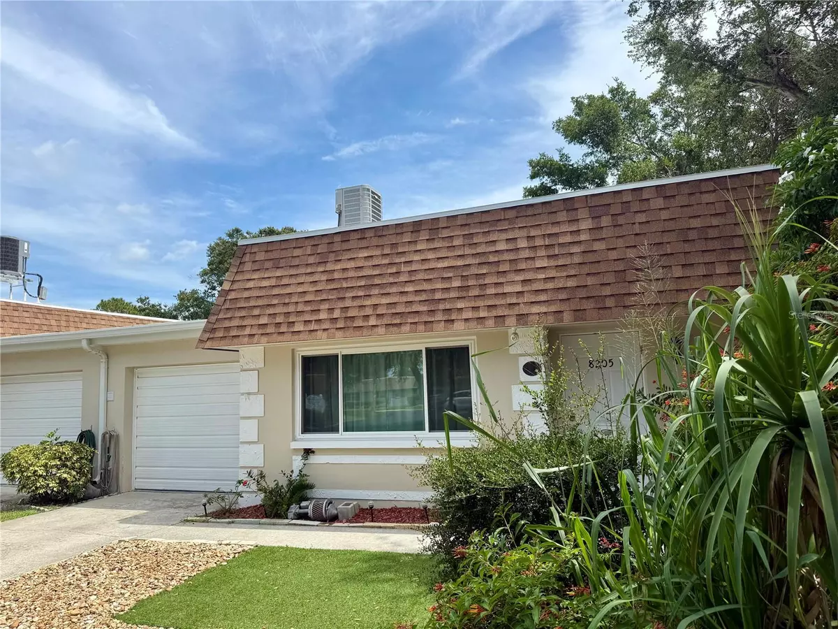 Pinellas Park, FL 33781,8205 BURGUNDY DR N #8205