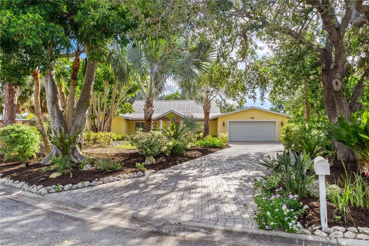 Sarasota, FL 34242,5215 CAPE LEYTE DR