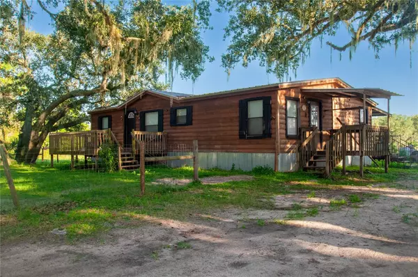 Zolfo Springs, FL 33890,415 BRONCO DR