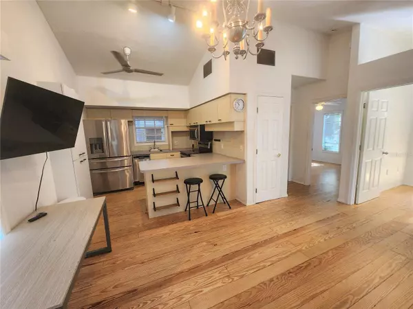 Sarasota, FL 34236,1825 HAWKINS CT