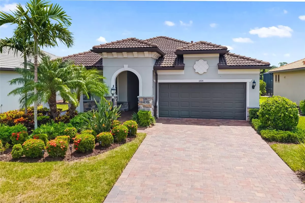 Bradenton, FL 34202,17224 CORINNA PL