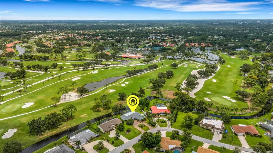 5217 CANTERBURY DR, Sarasota, FL 34243