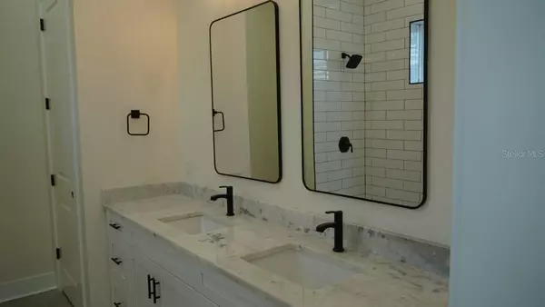 Tampa, FL 33605,2604 E 11TH AVE