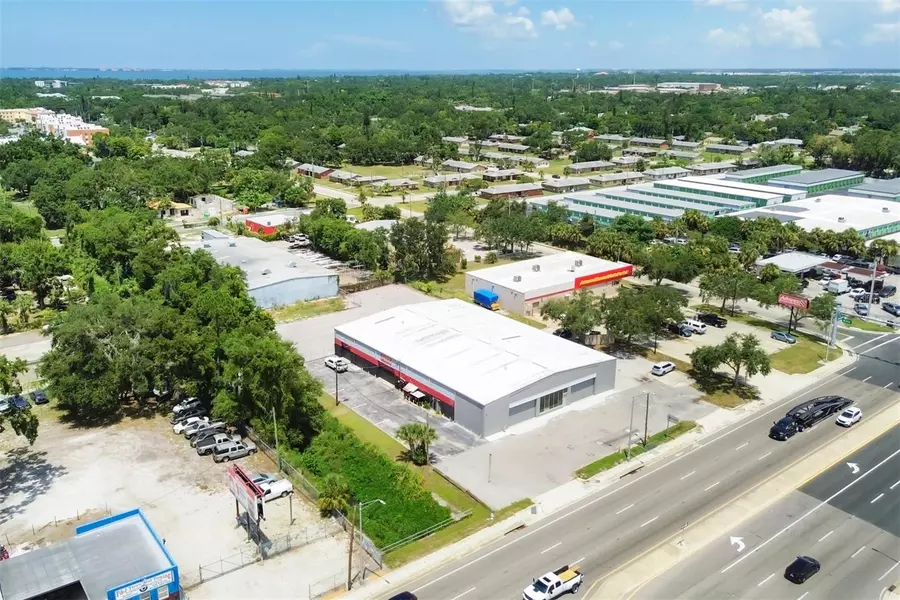 2015 N WASHINGTON BLVD, Sarasota, FL 34234