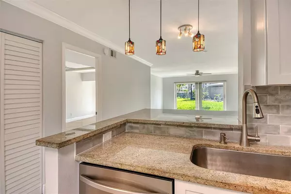 Longboat Key, FL 34228,5260 GULF OF MEXICO DR #401