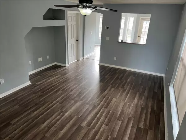 Wesley Chapel, FL 33545,6051 WHITE SAILS DR