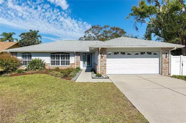 911 WEE BURN PL, Sarasota, FL 34243