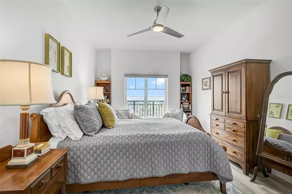 Sarasota, FL 34236,1064 N TAMIAMI TRL #1519