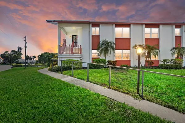 Bradenton, FL 34210,4852 INDEPENDENCE DR