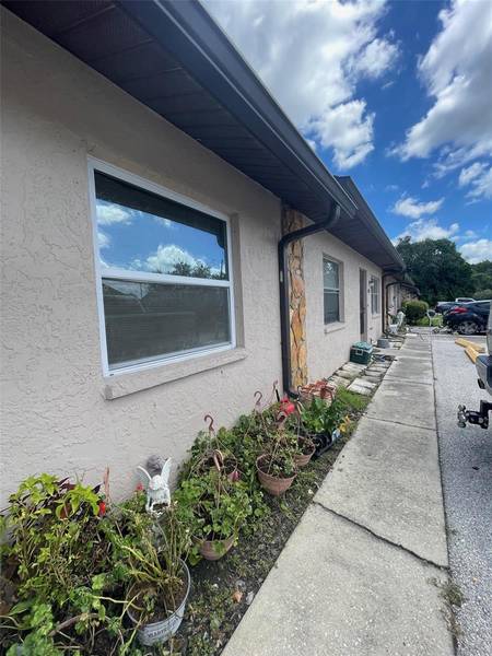 1305 54TH AVE E #13C, Bradenton, FL 34203
