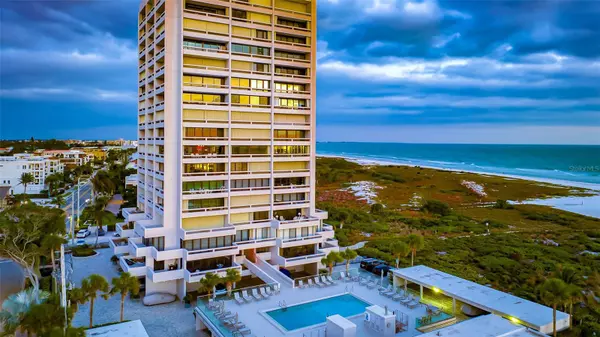 Sarasota, FL 34242,5400 OCEAN BLVD #6-4