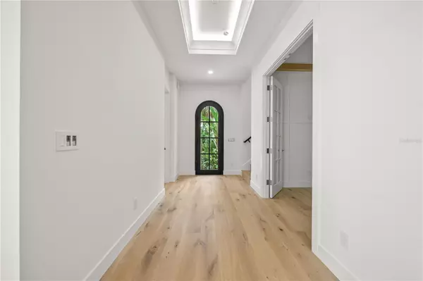 Sarasota, FL 34239,1648 BONITA LN