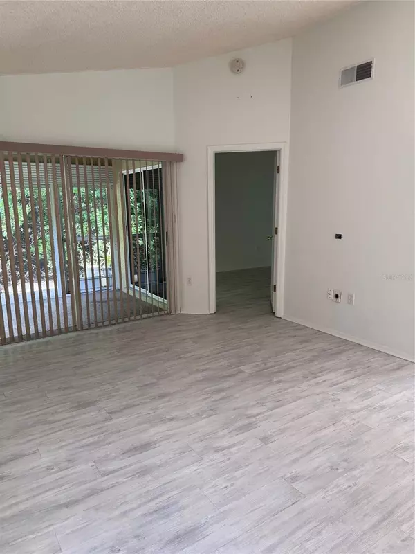 Sarasota, FL 34232,220 CHARTLEY CT N