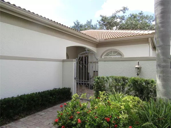 Sarasota, FL 34235,3881 CHATSWORTH GREENE CT #20