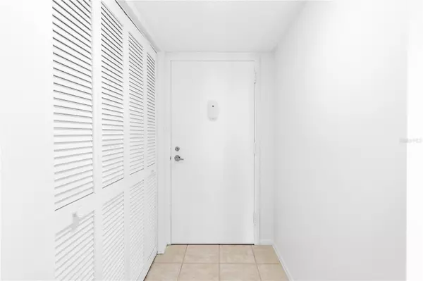 Bradenton, FL 34210,6116 43RD ST W #104D