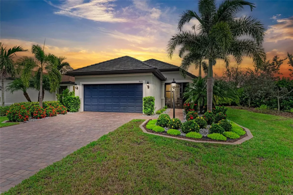 Bradenton, FL 34202,7025 HOLBROOK CV