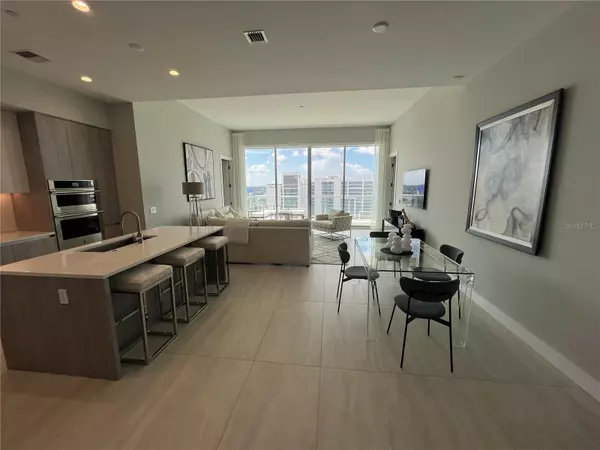 Sarasota, FL 34236,301 QUAY COMMONS #1808