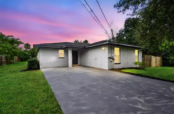 1243 31ST AVE E, Bradenton, FL 34208