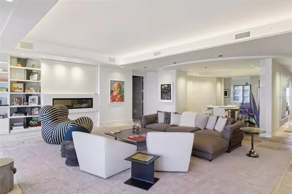 Sarasota, FL 34236,1111 RITZ CARLTON DR #1704