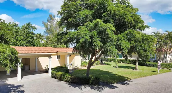 4976 GULF OF MEXICO DR #Villa 18, Longboat Key, FL 34228