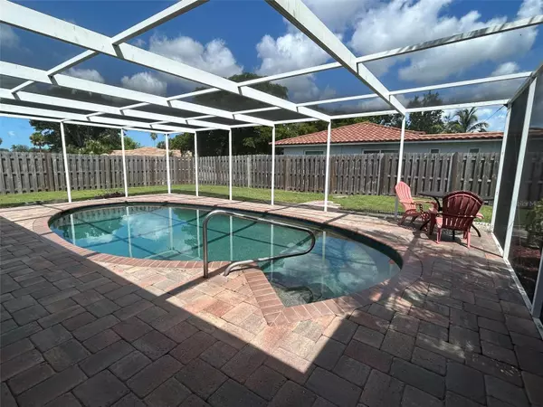 Sarasota, FL 34239,3507 PINECREST ST