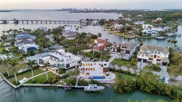 Sarasota, FL 34239,1406 TANGIER WAY
