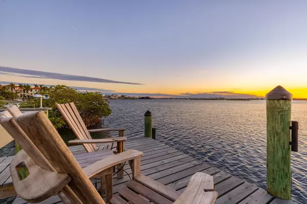 Sarasota, FL 34231,3930 RED ROCK WAY