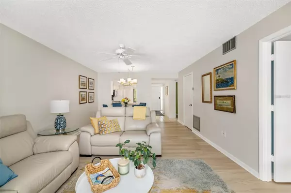 Sarasota, FL 34231,7201 CURTISS AVE #2D