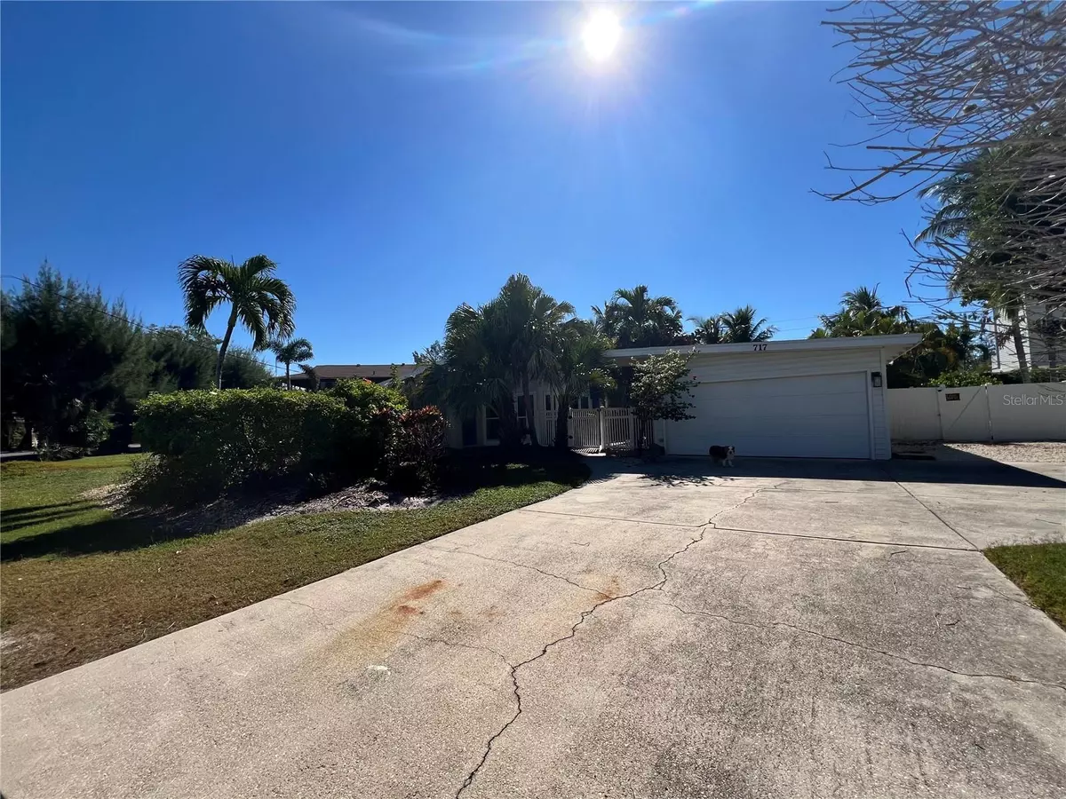 Anna Maria, FL 34216,717 JACARANDA RD