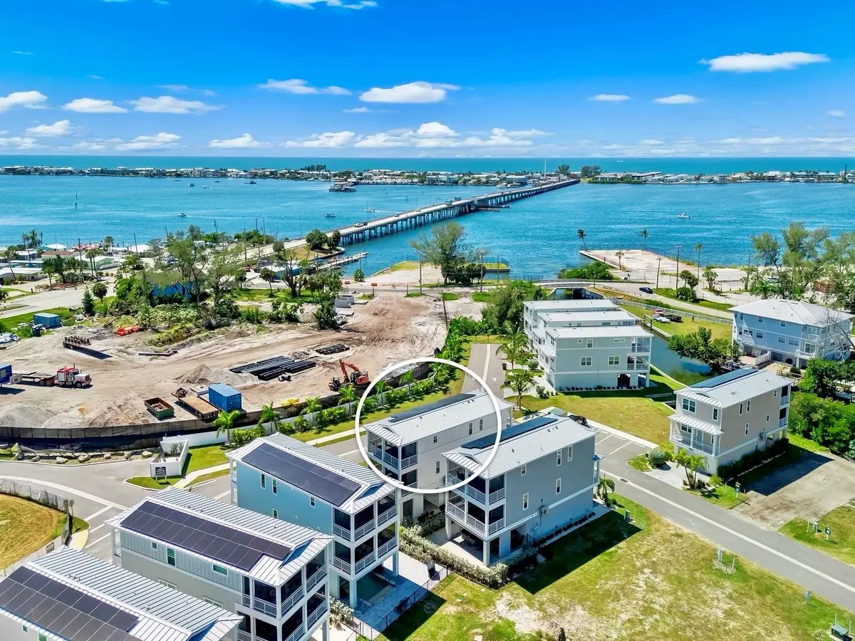 Cortez, FL 34215,4337 SALTWATER PEARL WAY
