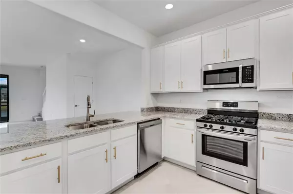 Bradenton, FL 34211,15115 SUNNY DAY DR