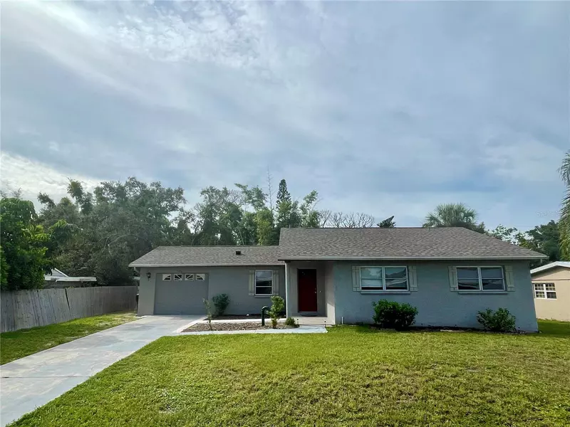 2120 OUTER DR, Sarasota, FL 34231
