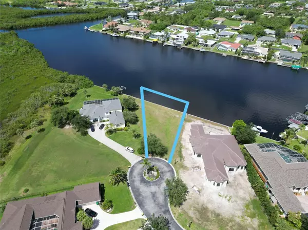 4361 POINT CT, Port Charlotte, FL 33948