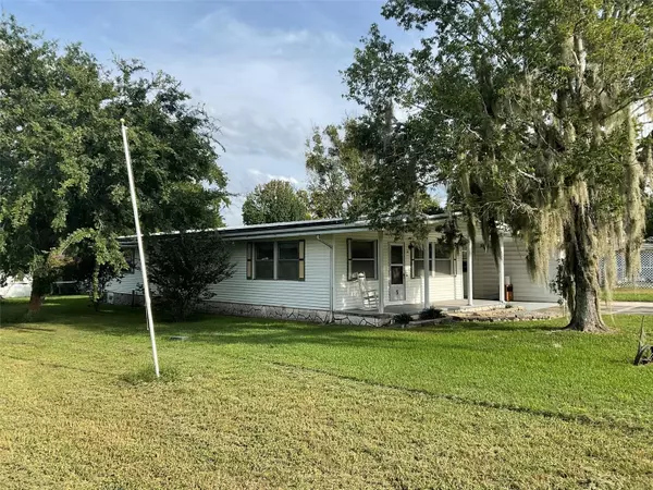 Ocala, FL 34470,381 NE 63RD CT