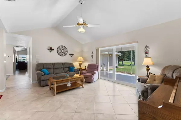 Sarasota, FL 34240,7267 CASTLE DR