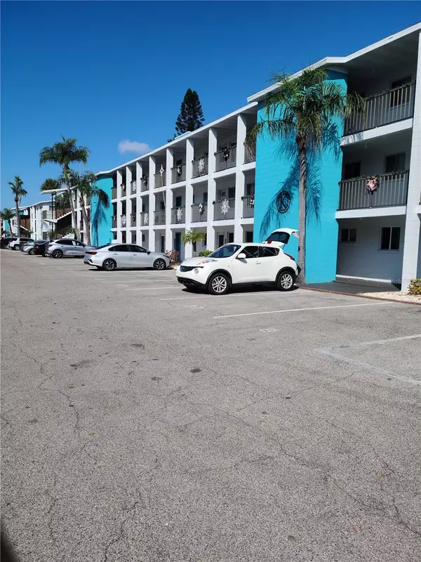 2411 FLAMINGO BLVD #K6, Bradenton, FL 34207