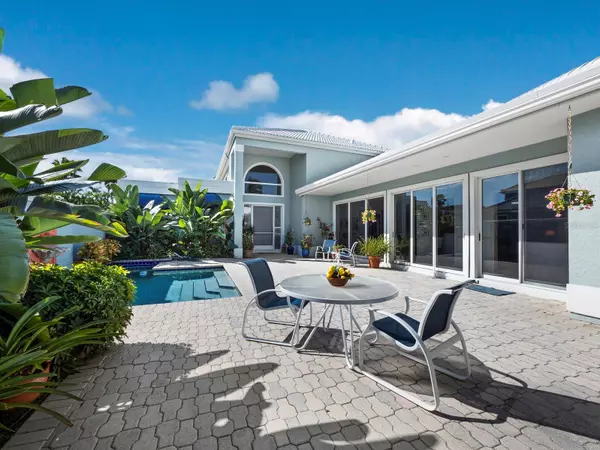 Longboat Key, FL 34228,3543 MISTLETOE LN