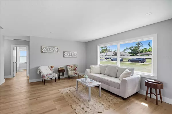 Sarasota, FL 34243,7225 WILLOW ST