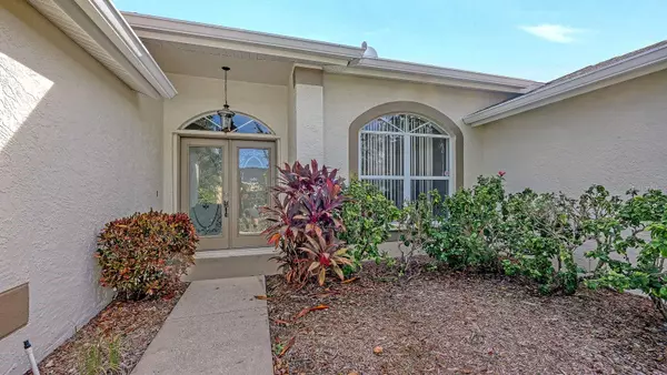 Bradenton, FL 34203,6005 CEDARWOOD LN