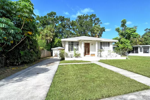 Sarasota, FL 34234,1931 EDGEWATER DR