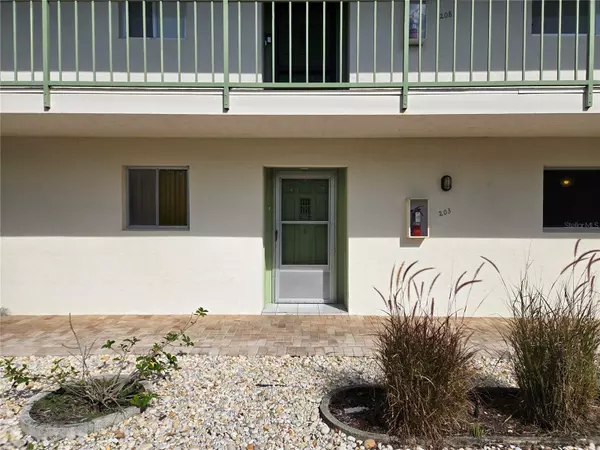 3504 BENEVA RD #203, Sarasota, FL 34232